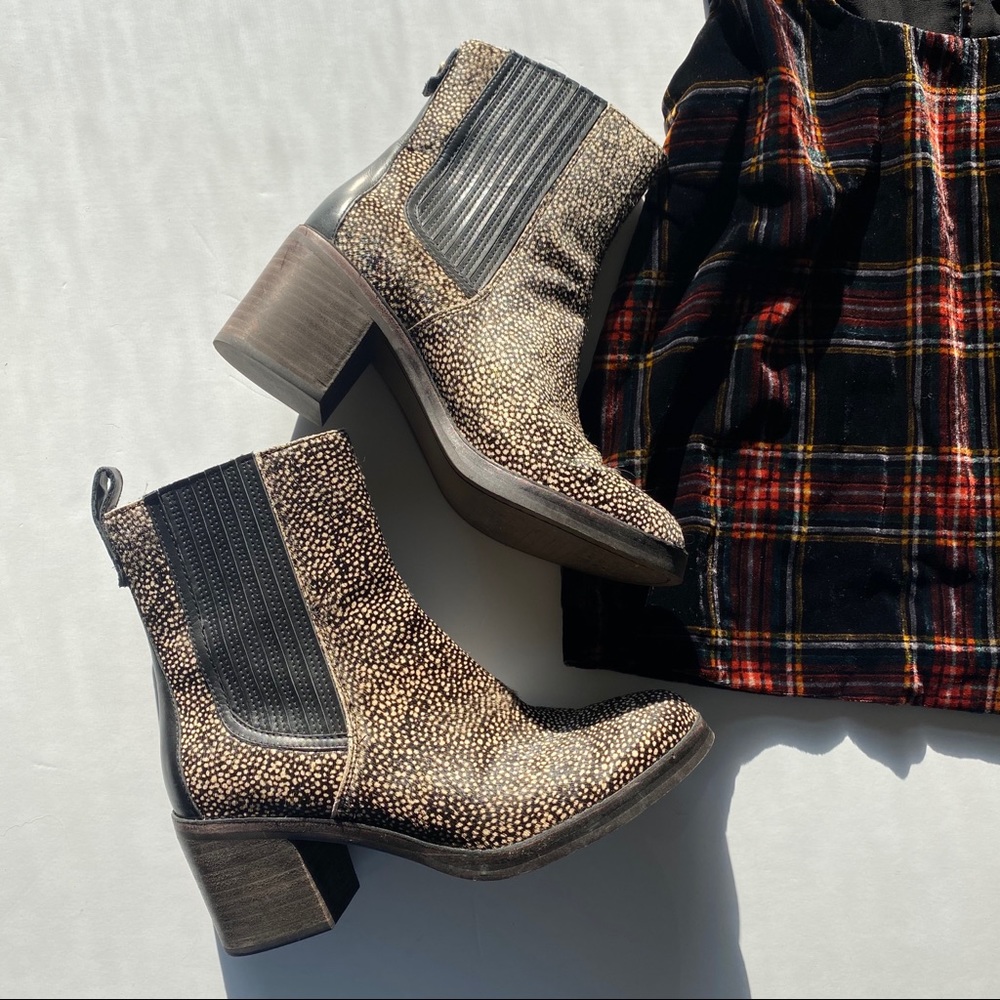 UGG Camden Boots | 8